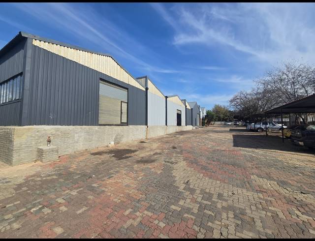 340M² WAREHOUSE TO LET IN ANDERBOLT